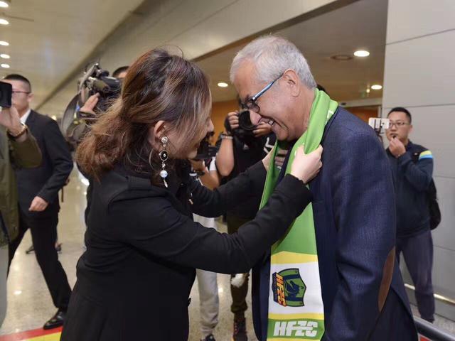 香蕉国产人午夜视频在线观看